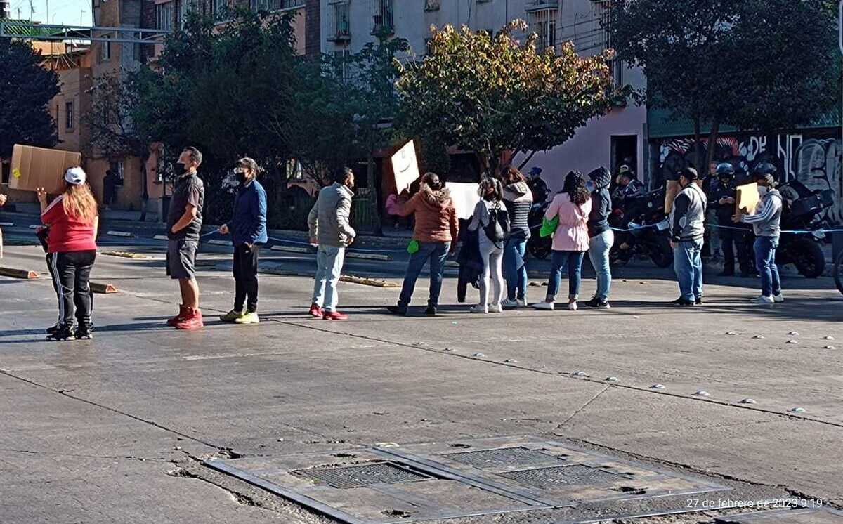 Padres De Familia Bloquean Avenida Guerrero En La Alcald A Cuauht Moc